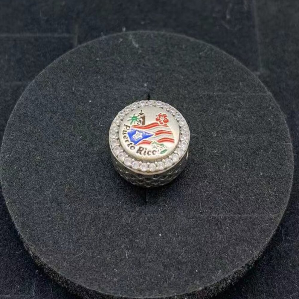 PANDORA Sterling Silver Special Puerto Rico Country Round Charm